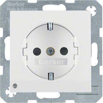 Розетка Berker S.1/B.3/B.7 с заземлением, защитными шторками и подсветкой полярная белизна 41098989 KPN-009052 фото